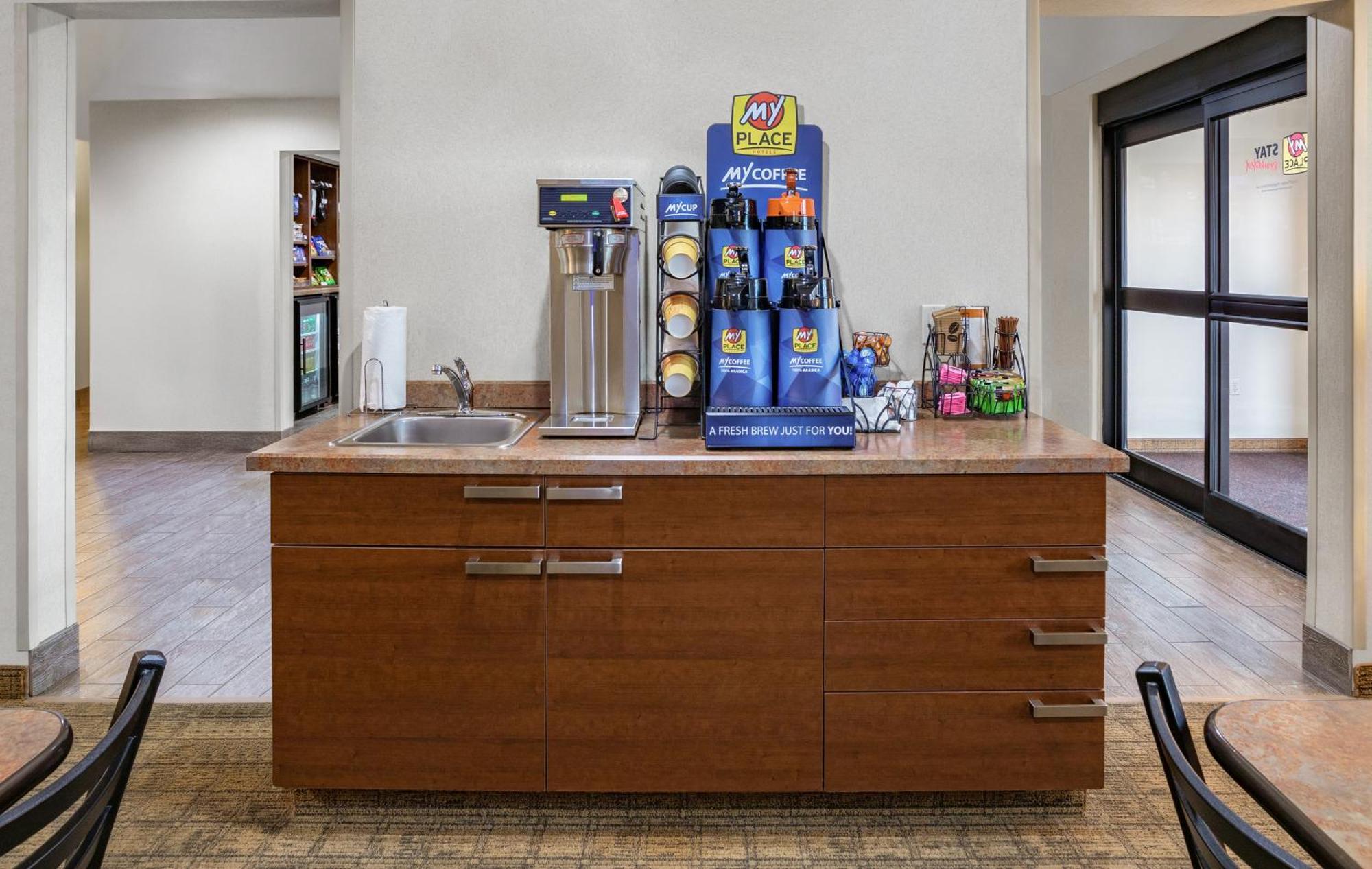 My Place Hotel-Davenport/Quad Cities, Ia Екстериор снимка